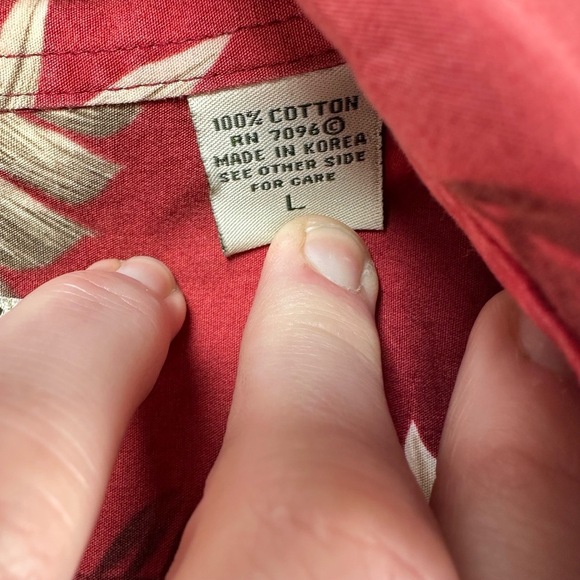 Batik Bay Red Floral Print Short Sleeve Button Up Collared Hawaiian Shirt Large - Picture 3 of 11